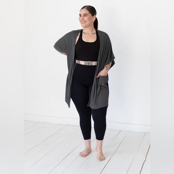 Savvi Accessories - Savvi Nina Ribbed Kimono